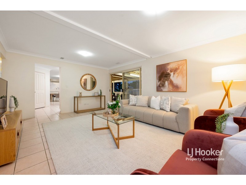 17 Atoll Crescent, Eatons Hill QLD 4037