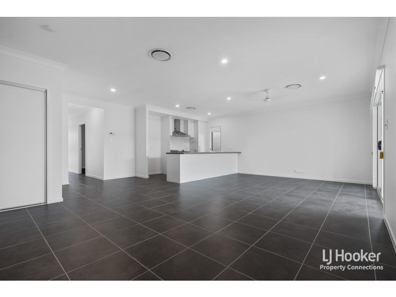 6 Hideaway Circuit, Warner QLD 4500