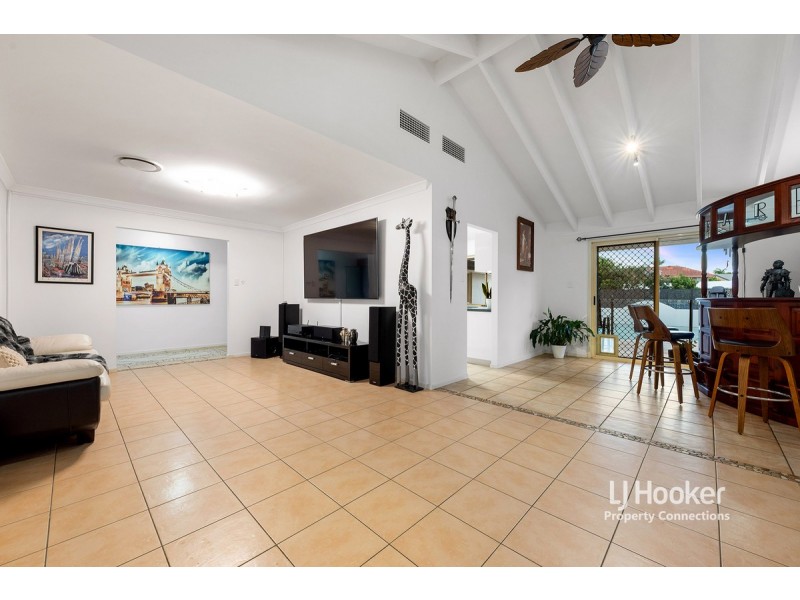 16 Castleroy Court, Albany Creek QLD 4035