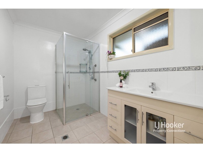 16 Castleroy Court, Albany Creek QLD 4035