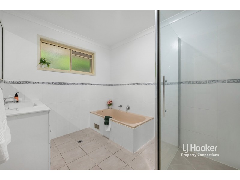 16 Castleroy Court, Albany Creek QLD 4035