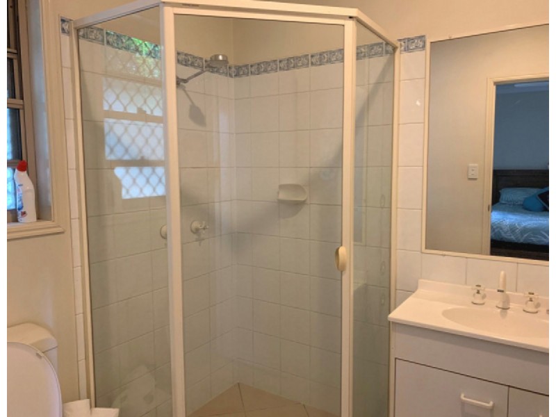 20 Walkers Road, Everton Hills QLD 4053