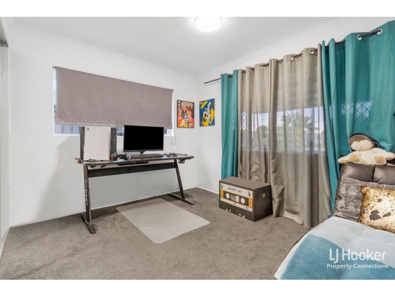 5 Sheaves Road, Kallangur QLD 4503