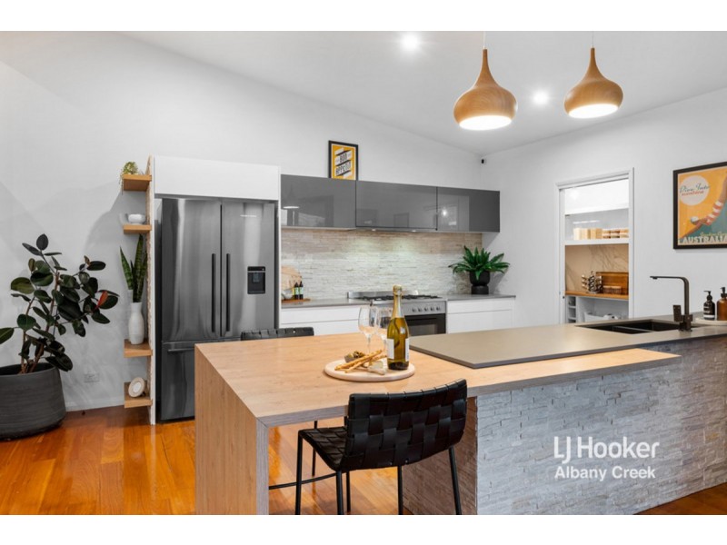 2 Corso Street, Eatons Hill QLD 4037