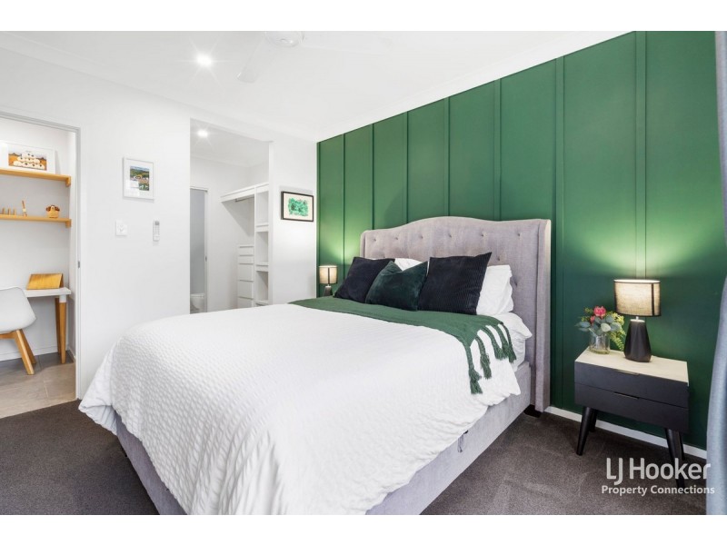 9 Creekside Terrace, Albany Creek QLD 4035