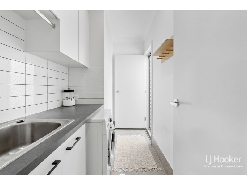 9 Creekside Terrace, Albany Creek QLD 4035