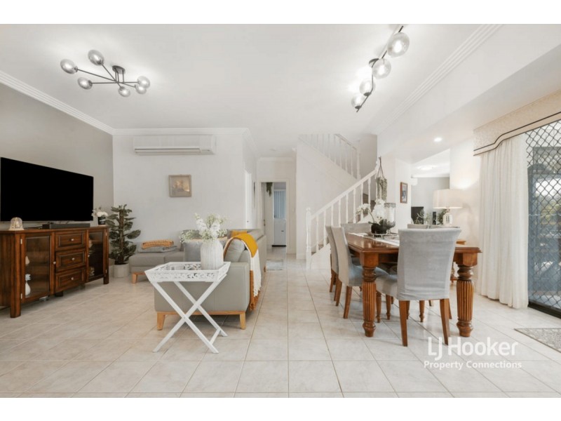 42 Voyager Circuit, Bridgeman Downs QLD 4035