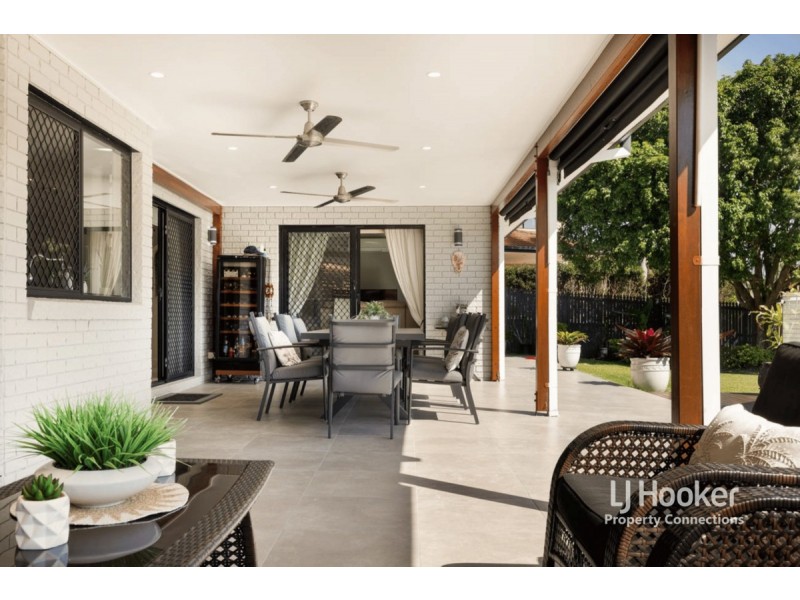 42 Voyager Circuit, Bridgeman Downs QLD 4035