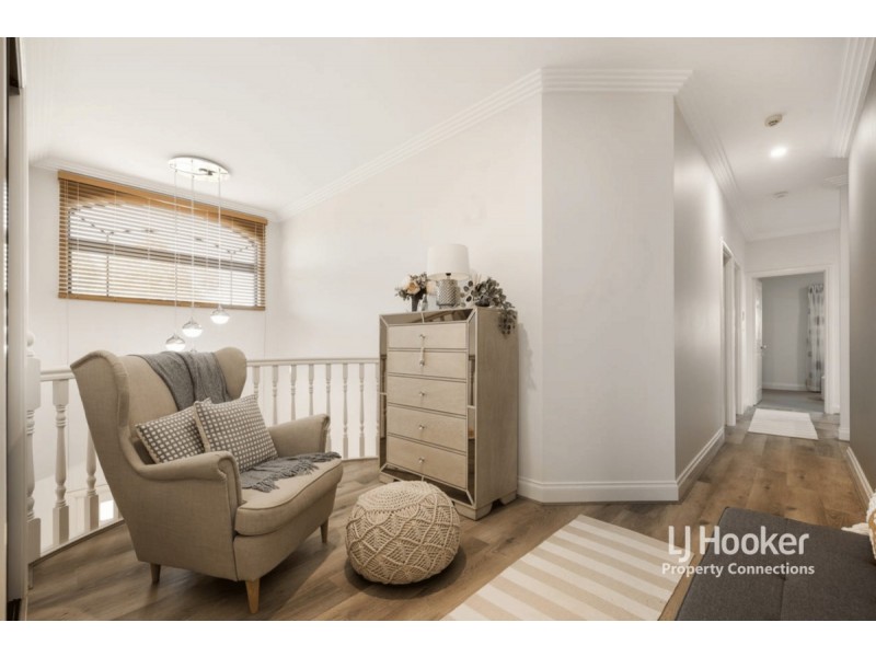 42 Voyager Circuit, Bridgeman Downs QLD 4035