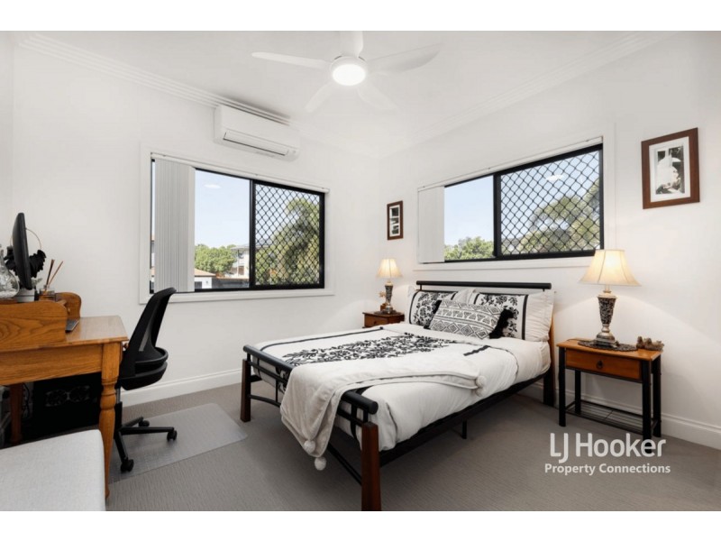 42 Voyager Circuit, Bridgeman Downs QLD 4035