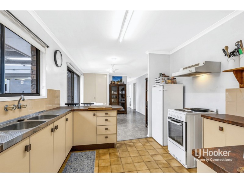 9 Flamingo Drive, Albany Creek QLD 4035