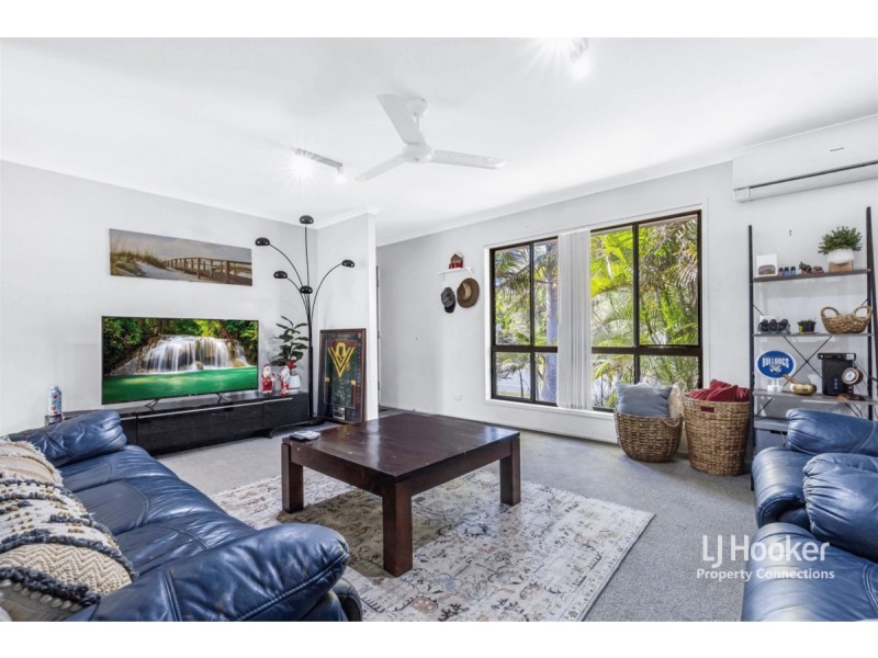 9 Flamingo Drive, Albany Creek QLD 4035