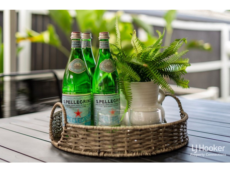 9 Leitchs Road South, Albany Creek QLD 4035