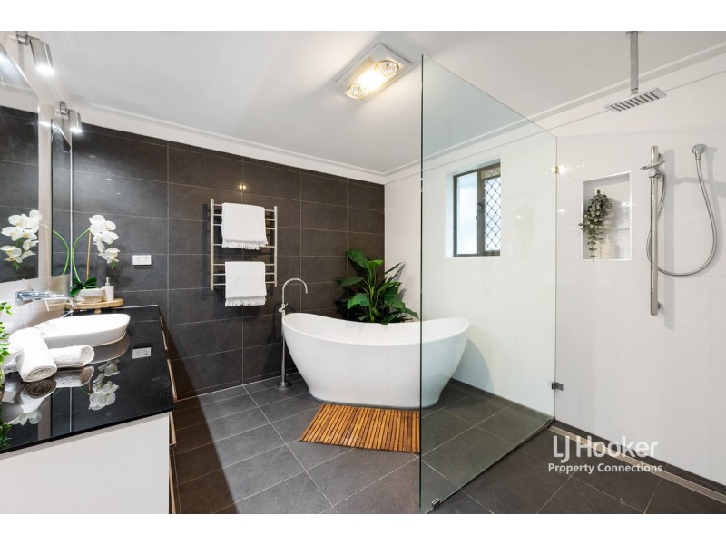 16 Orion Place, Bridgeman Downs QLD 4035