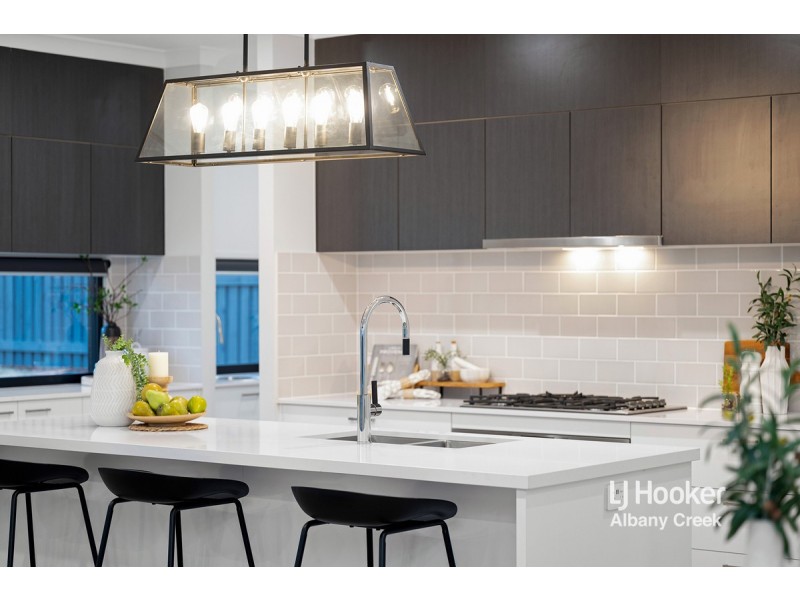 37 Paperbark Street, Bridgeman Downs QLD 4035