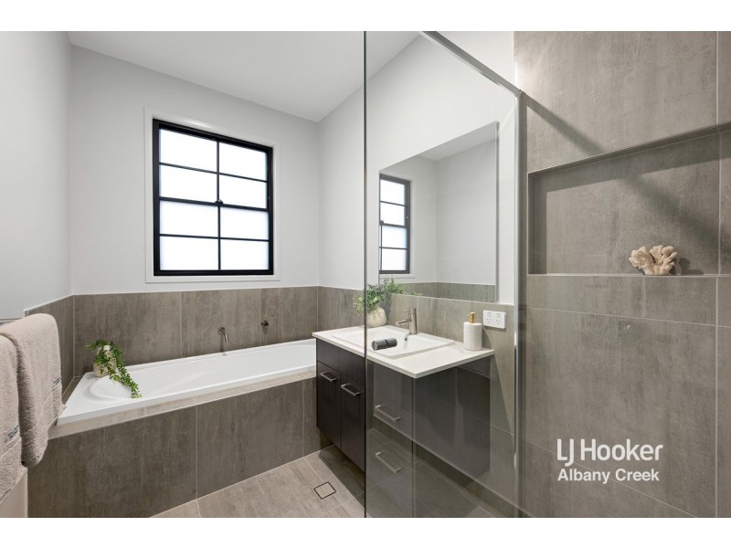 37 Paperbark Street, Bridgeman Downs QLD 4035