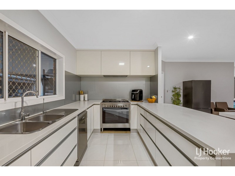 14 Raven Court, Warner QLD 4500