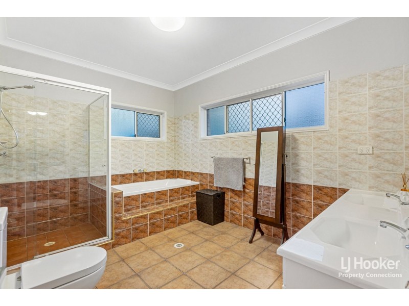 14 Raven Court, Warner QLD 4500