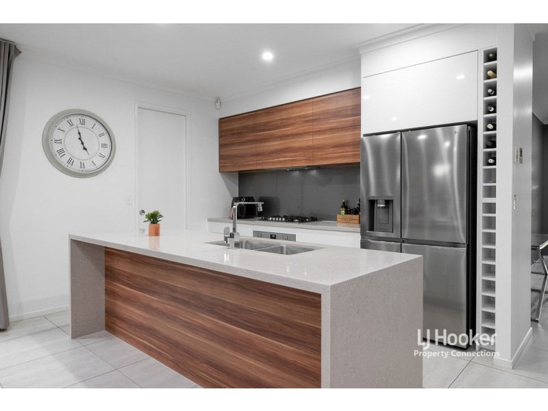 5 Sovereign Place, Bridgeman Downs QLD 4035