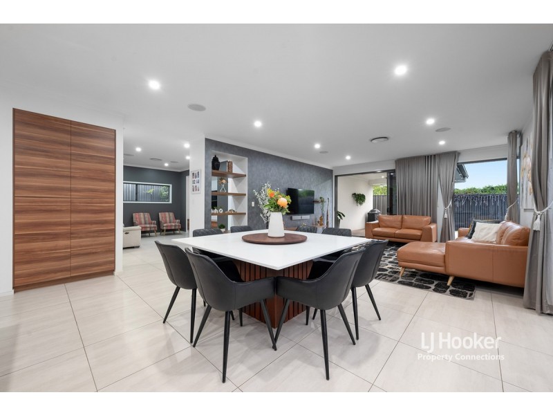 5 Sovereign Place, Bridgeman Downs QLD 4035