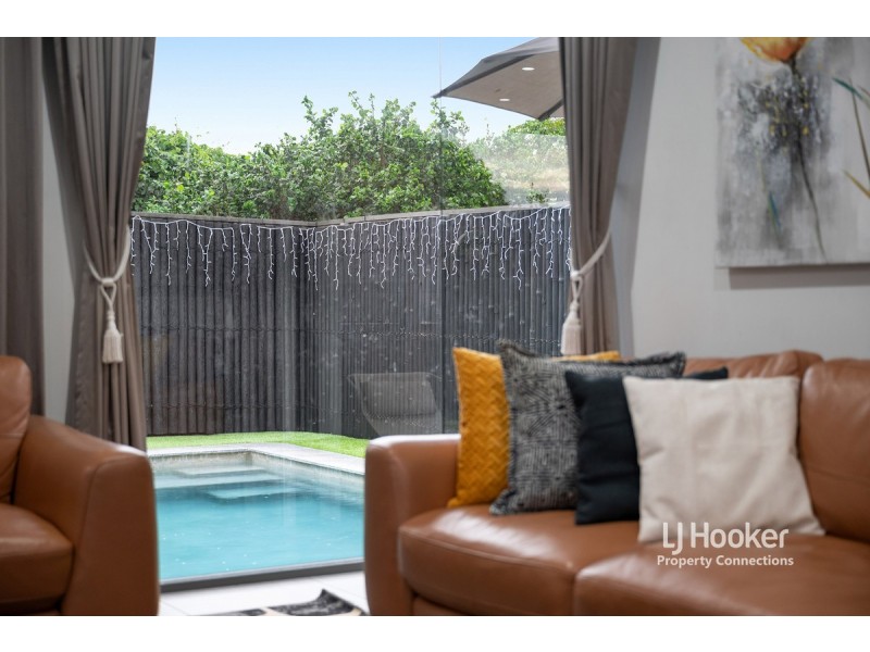 5 Sovereign Place, Bridgeman Downs QLD 4035