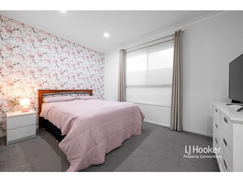 5 Sovereign Place, Bridgeman Downs QLD 4035