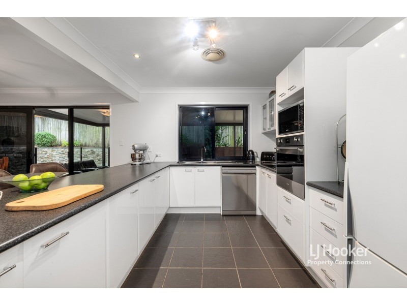 153 Saraband Drive, Eatons Hill QLD 4037