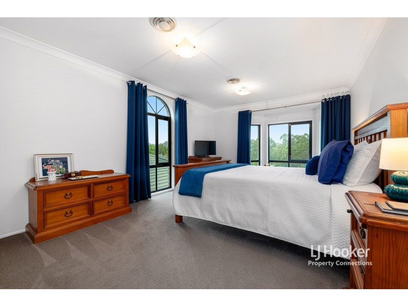 153 Saraband Drive, Eatons Hill QLD 4037