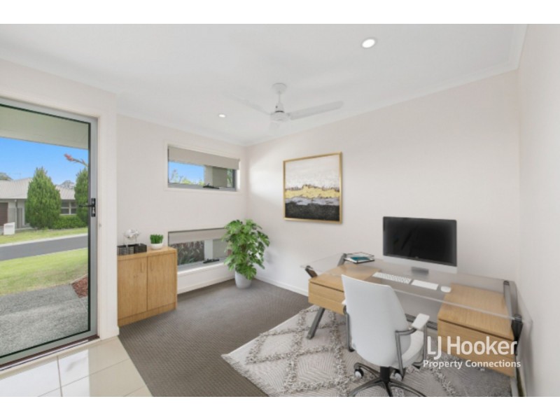 24 Kidston Crescent, Warner QLD 4500