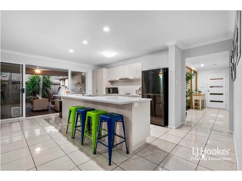 16 Barambah Circuit, Warner QLD 4500