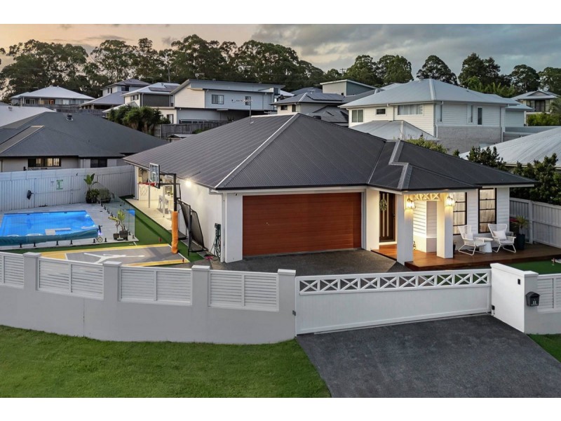 11 Delta Street, Eatons Hill QLD 4037