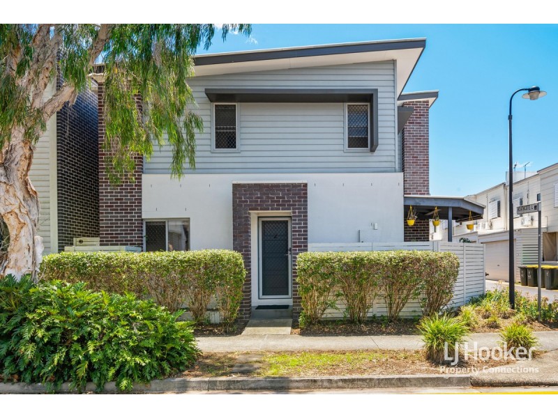 2 Heathcote Lane, Fitzgibbon QLD 4018