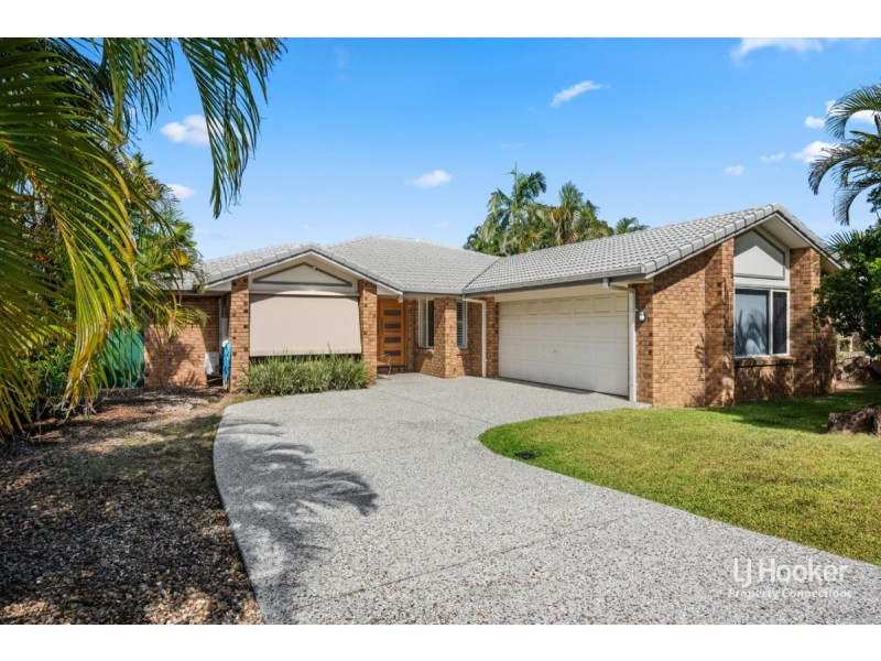 5 Tiffany Court, Eatons Hill QLD 4037