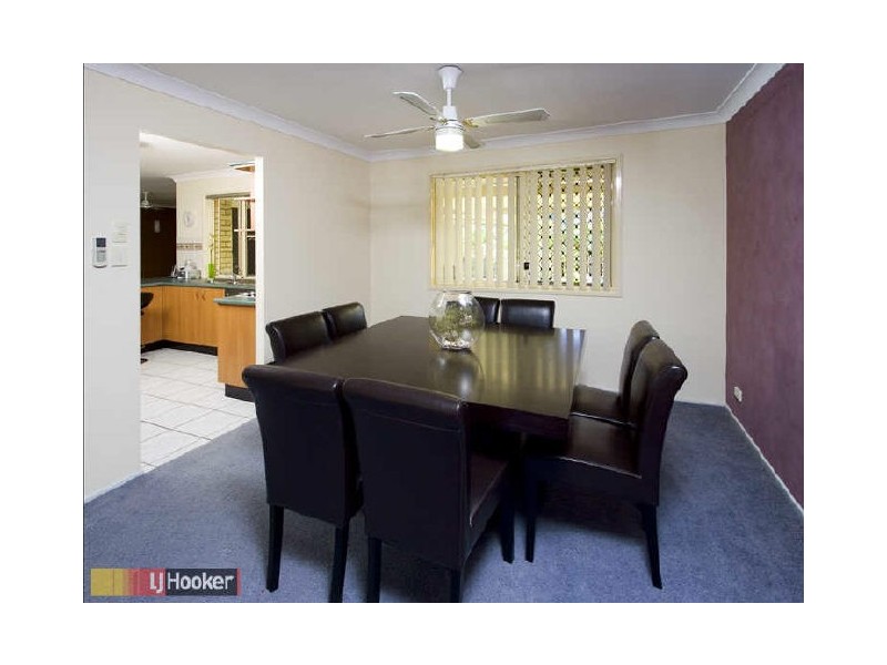 42 Marina Court, Eatons Hill QLD 4037