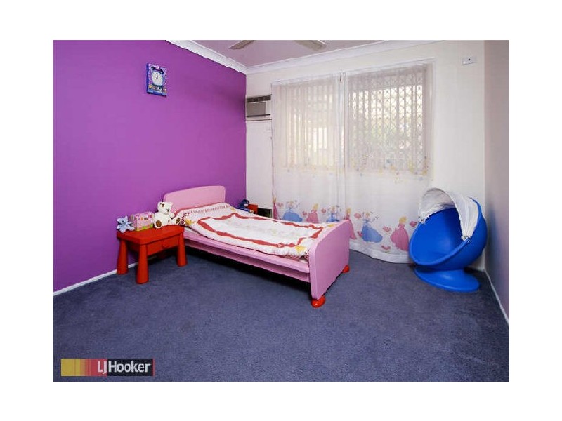 42 Marina Court, Eatons Hill QLD 4037