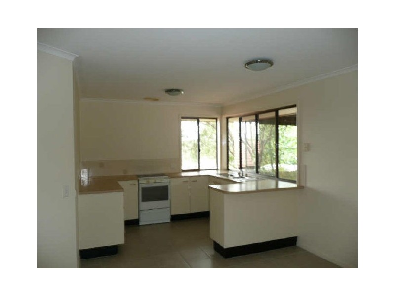 5 Cathy Court, Albany Creek QLD 4035