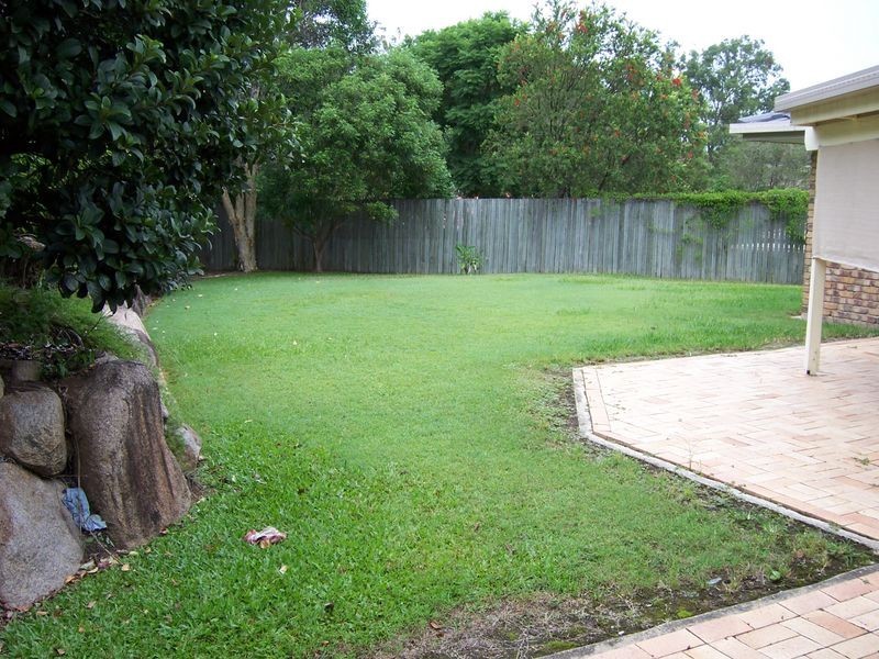 8 Wattle Tree Court, Albany Creek QLD 4035