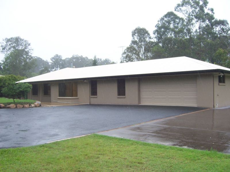 3 Paddy Road, Eatons Hill QLD 4037