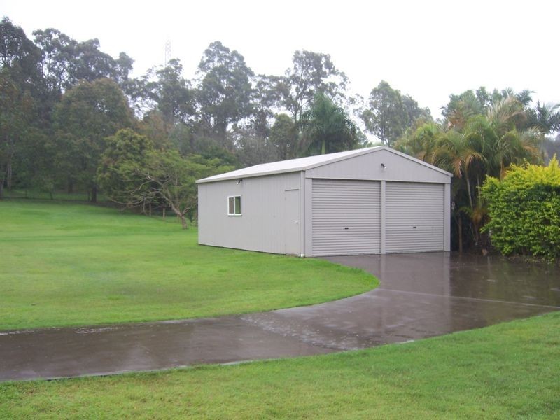 3 Paddy Road, Eatons Hill QLD 4037
