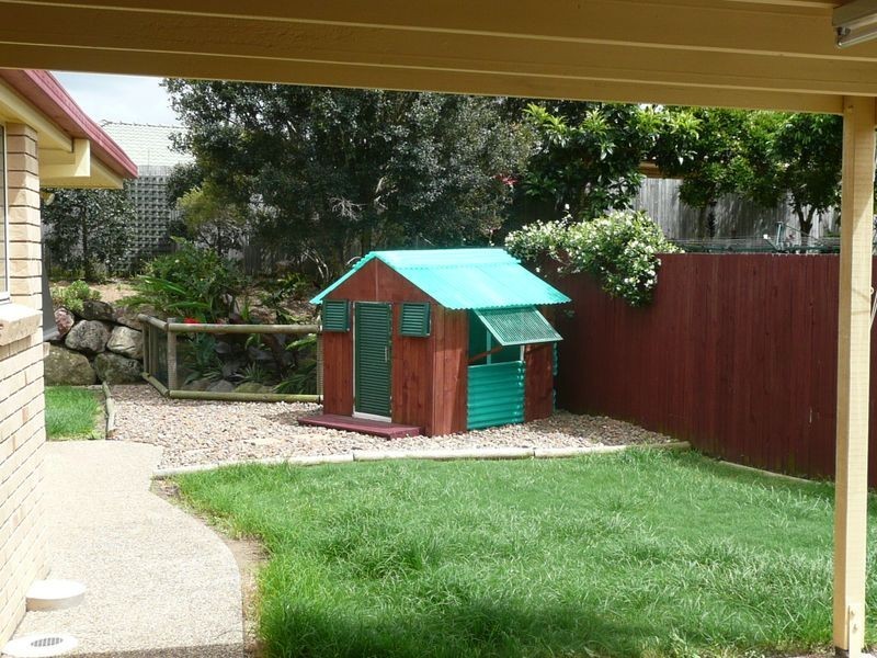 11 Wivenhoe Avenue, Albany Creek QLD 4035