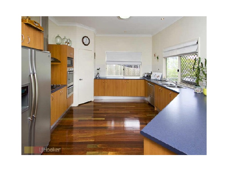 13 Glendore Court, Eatons Hill QLD 4037