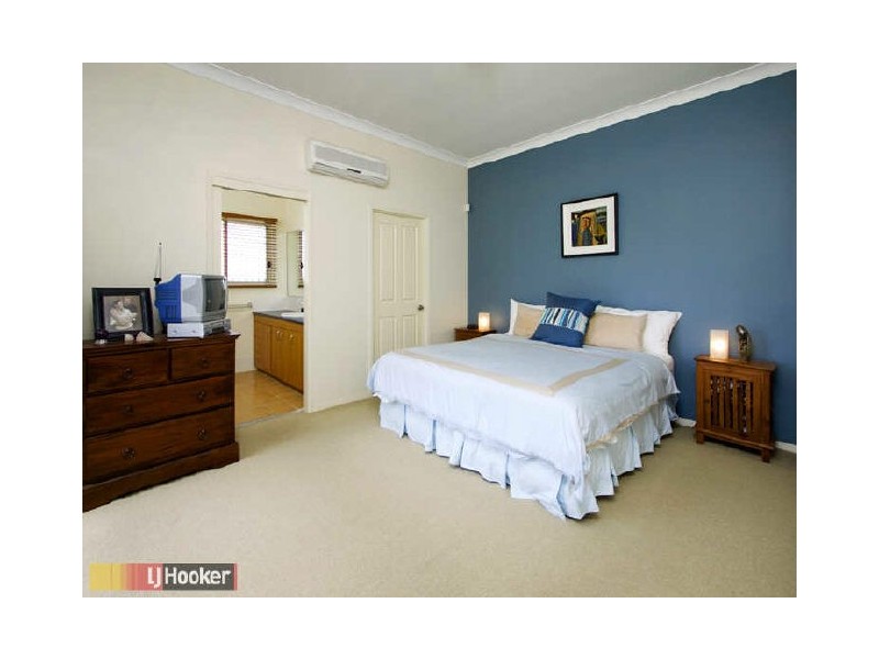 13 Glendore Court, Eatons Hill QLD 4037