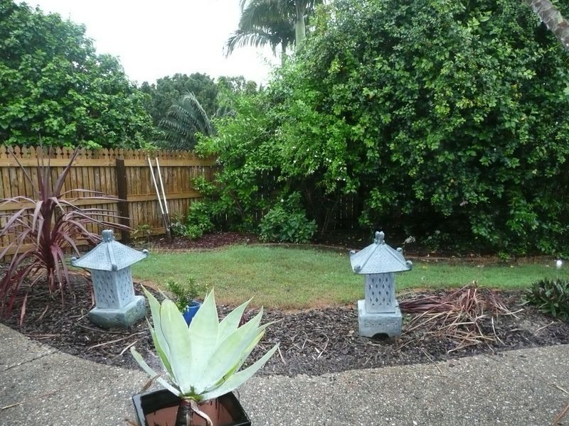 17 Saraband Drive, Eatons Hill QLD 4037