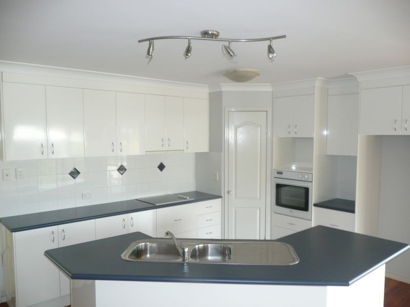 20 Glendore Court, Eatons Hill QLD 4037