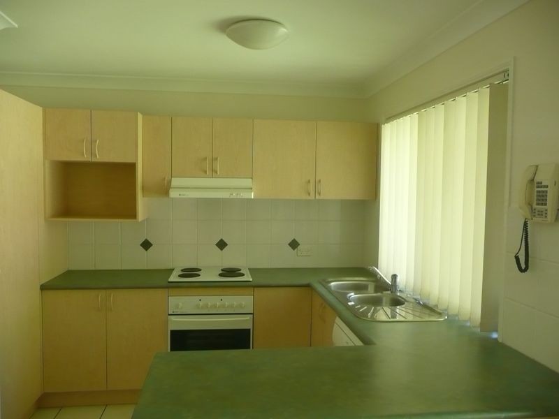 2/36 Jade Street, Albany Creek QLD 4035