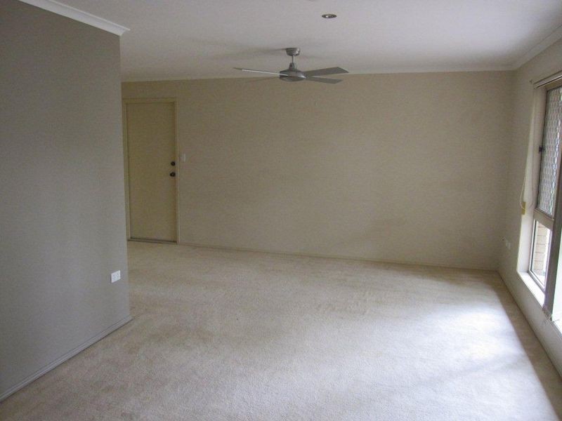 11 Elwood Court, Eatons Hill QLD 4037