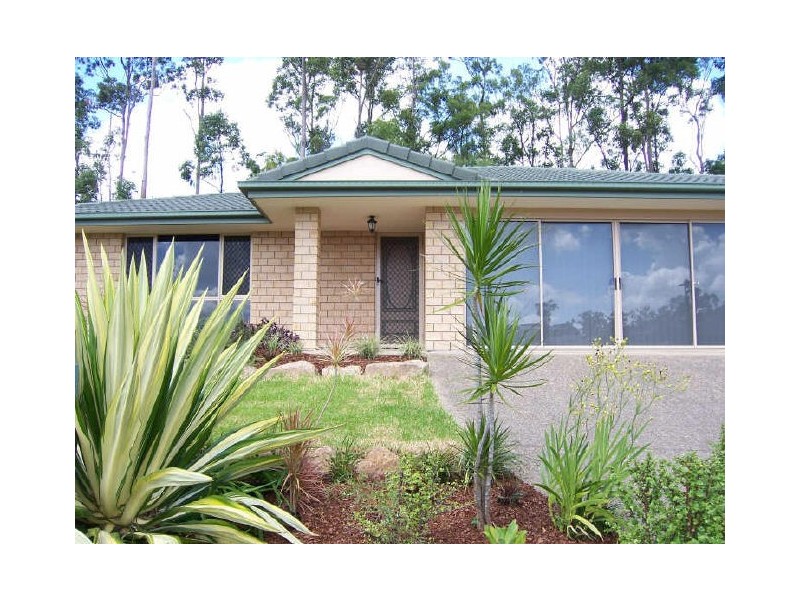 9 Bassino Court, Eatons Hill QLD 4037