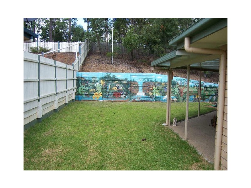 9 Bassino Court, Eatons Hill QLD 4037