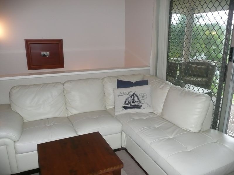 18 Avon Crescent, Albany Creek QLD 4035