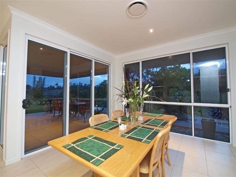 4 Colin Place, Cashmere QLD 4500